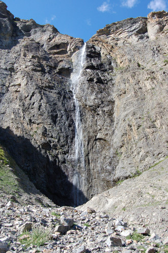 Une des nombreuses cascades de Dormillouse.