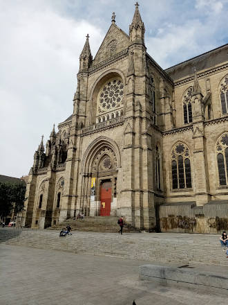La Basilique Saint Aubin