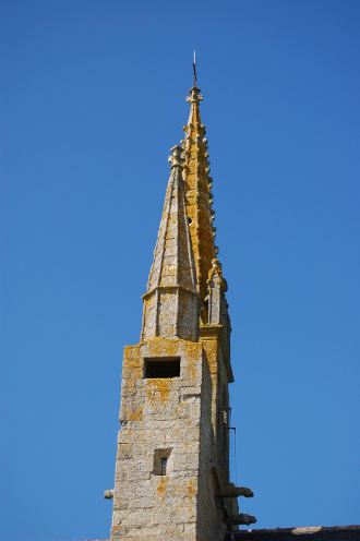 Le clocher de Notre Dame de Tronoën